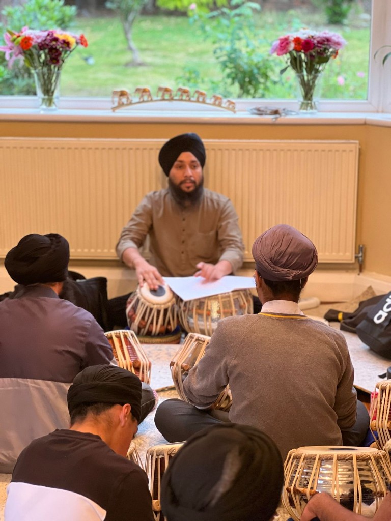 Tabla teaching session